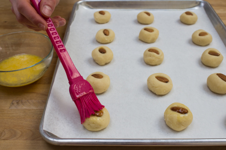 chinese-almond-cookies