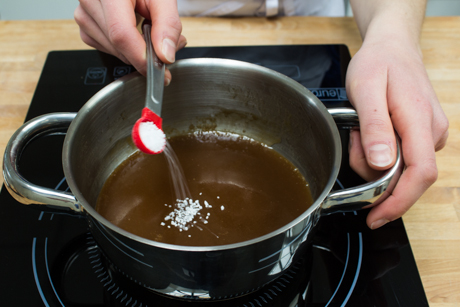 salted-caramel-fondue