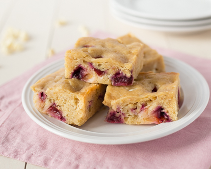 Blondie aux prunes et lentilles rouges