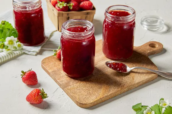 Confiture aux fraises (3 utilisations)