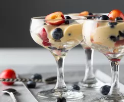 Crèmes sabayon aux fruits de l’été