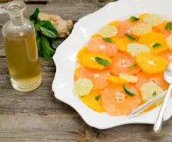 Salades d’agrumes à la menthe et au gingembre