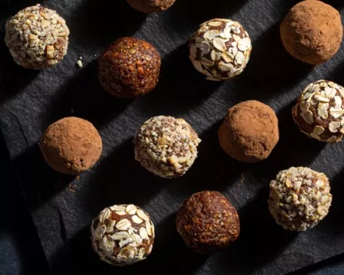 Boules aux noisettes et aux figues