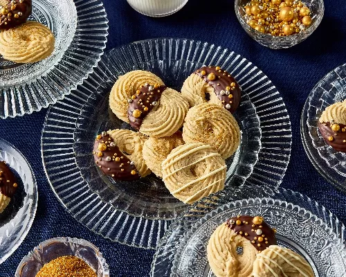 Biscuits au beurre à la douille, trois façons