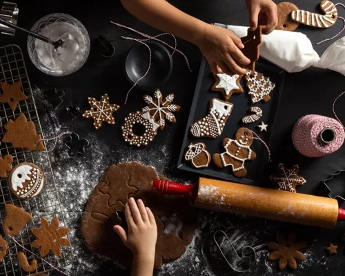Biscuits au pain d’épice à l’emporte-pièce